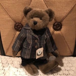 Boyd’s Bears Wesley Bearimore Plaid Jacket Velvet